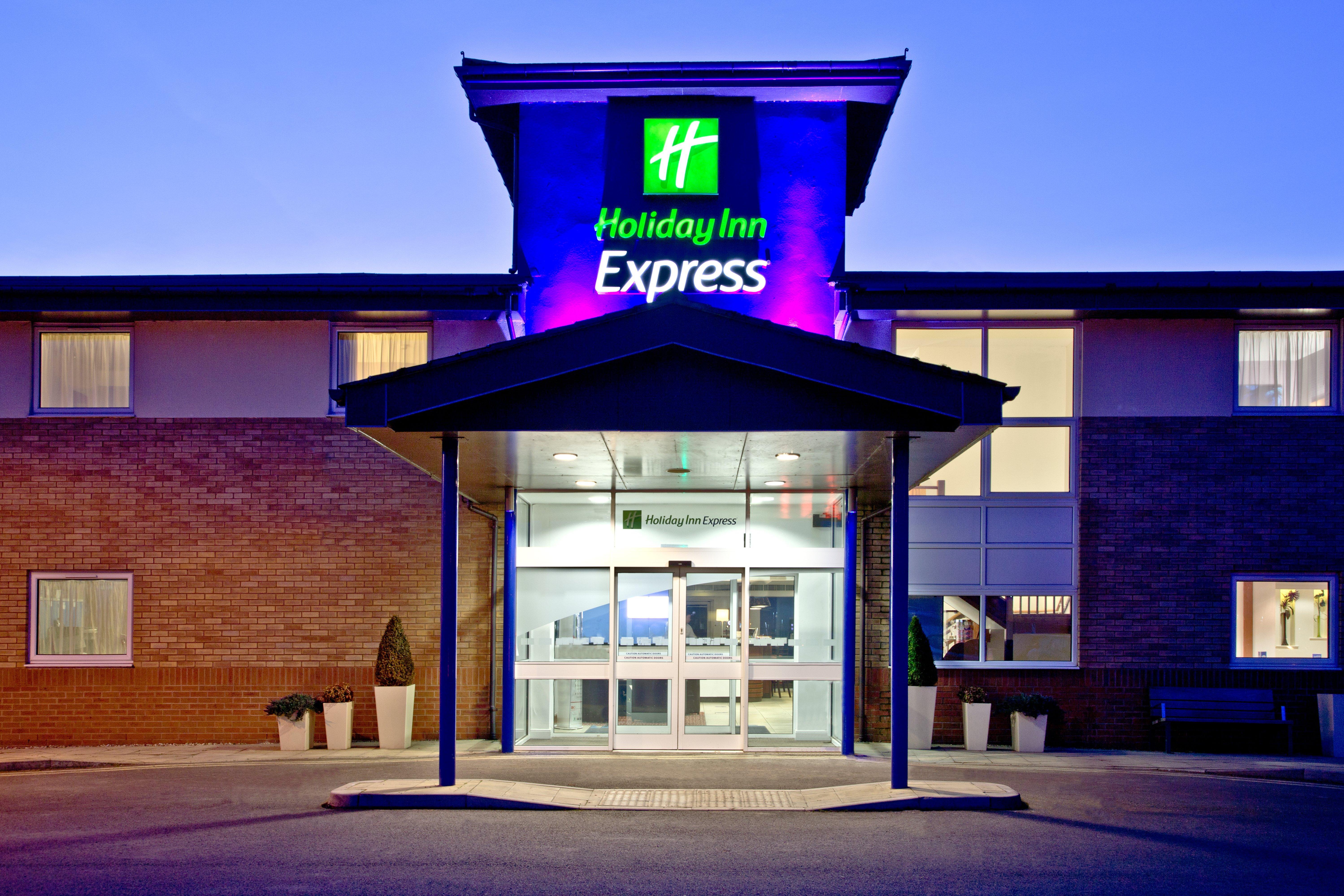 Holiday Inn Express Shrewsbury By Ihg Εξωτερικό φωτογραφία