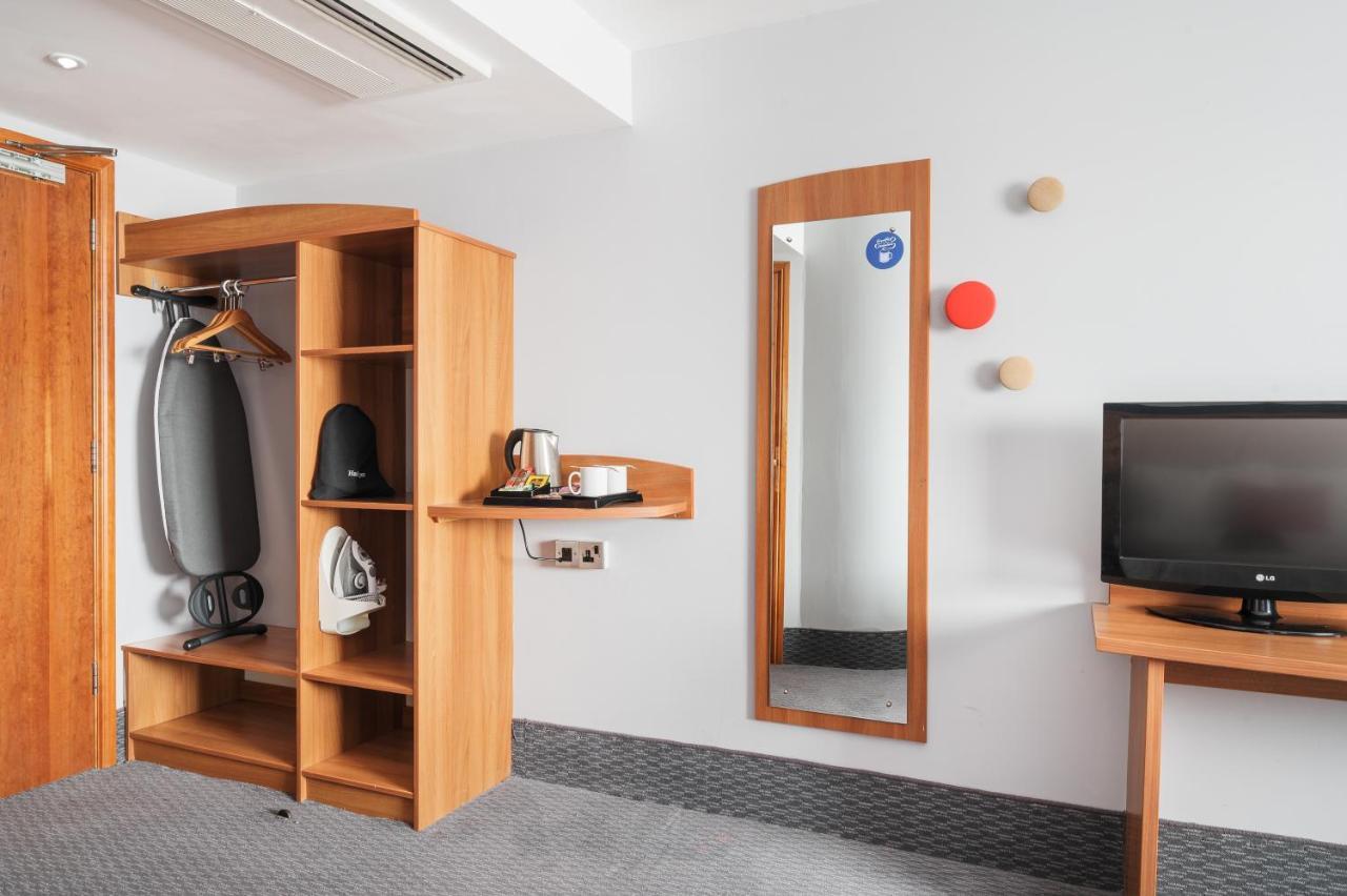 Holiday Inn Express Shrewsbury By Ihg Εξωτερικό φωτογραφία