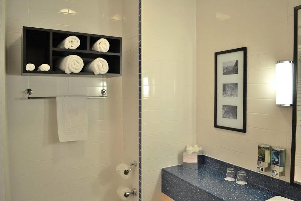 Holiday Inn Express Shrewsbury By Ihg Εξωτερικό φωτογραφία