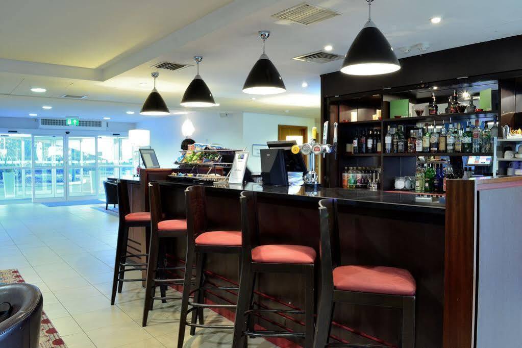Holiday Inn Express Shrewsbury By Ihg Εξωτερικό φωτογραφία